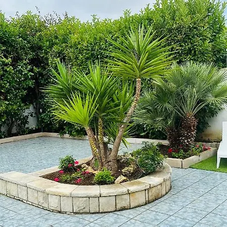 Azzurra Villa *